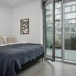High-end Marina W Outdoor Areas & Free Parking Lejlighed *