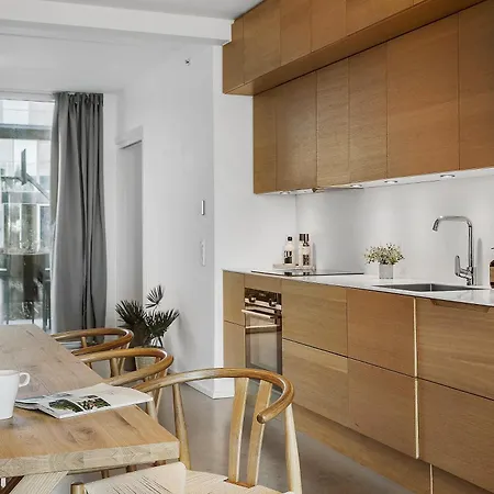 The Marina Including 1x Free Private Parking Spot *